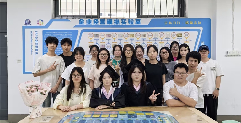ERP沙盘模拟大赛｜“商战风云起，沙盘定乾坤”邀你决胜商业战场！