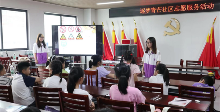 2025年暑期“三下乡”实践行｜寓教于乐传知识，青春实践暖童心
