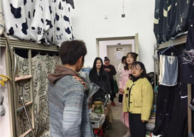 心系学子暖归途，护航开学启新程 ——工商管理学院开展新学期学生宿舍走访活动