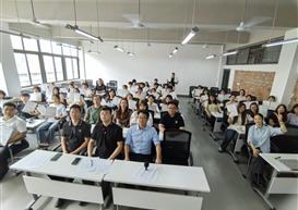 AI赋能课程提质，产教融合育数智人才——工商管理学院AI技术赋能课程群建设专题培训圆满结业